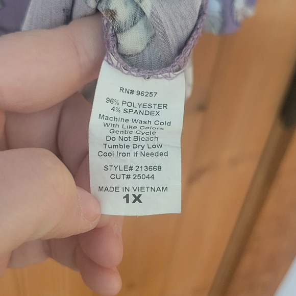 Plus size 1x long tiered bell sleeve blouse - Picture 2 of 4